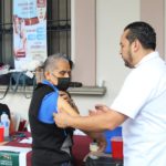 Protege la 4T a los más vulnerables: Intensifican campaña de vacunación invernal en todo México
